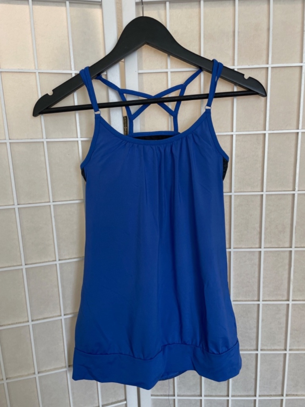Long workout tank top built in bra sports bra Blue and gray Medium